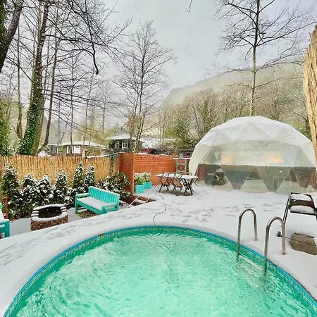 캠프장 Enchanting Dome With Private Pool In 사판자
