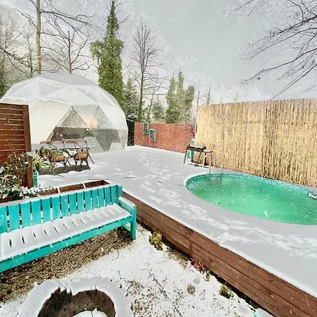 Enchanting Dome With Private Pool In 캠프장 *